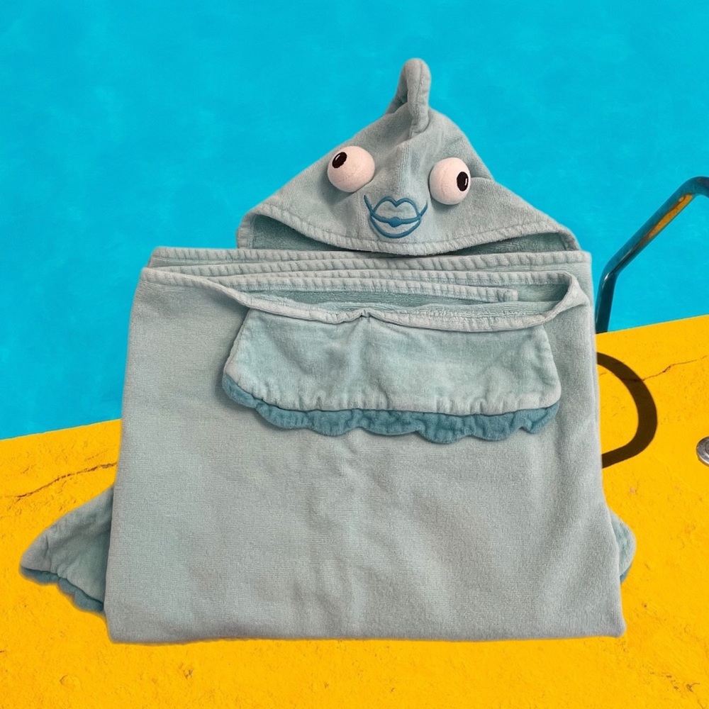 Pottery Barn Kids Fish Blue Nursery Wrap Towel - Baby Bath Wrap - Super Cozy